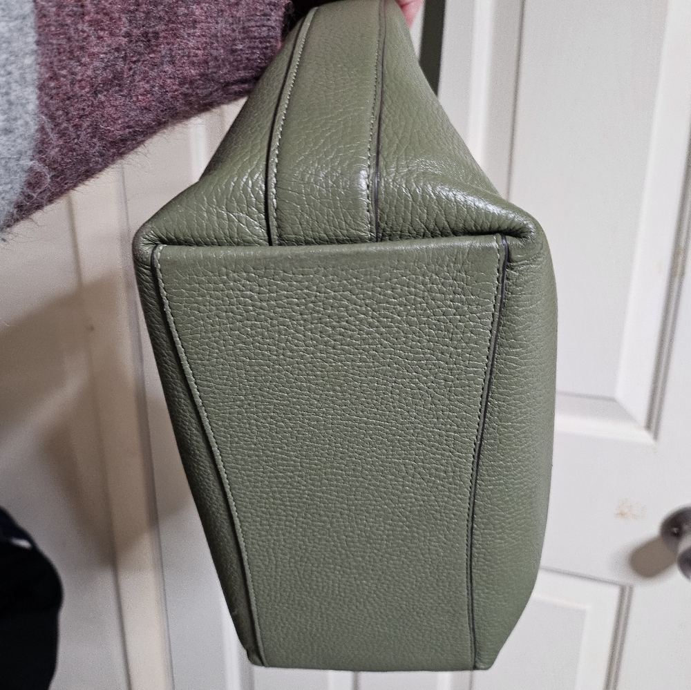 Coach Shoulder Bag - Picture 5 of 7